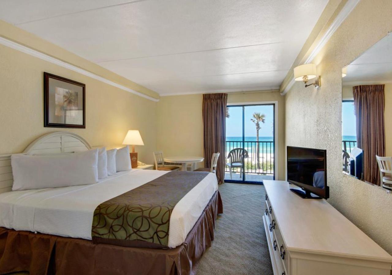 Ramada By Wyndham Panama City Beach / Beachfront Kültér fotó
