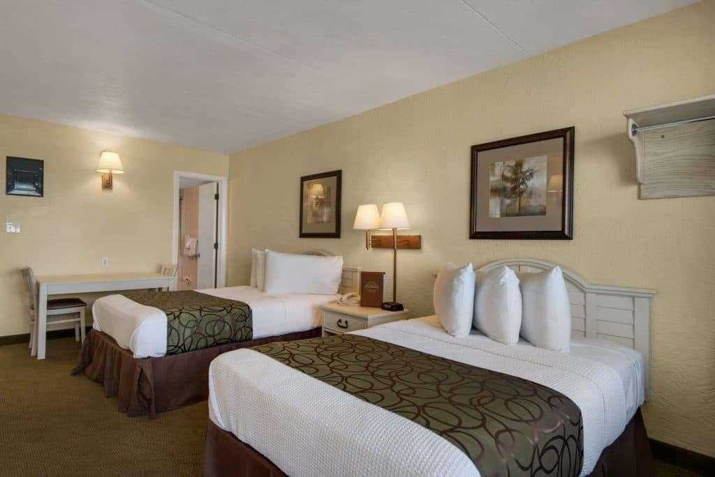 Ramada By Wyndham Panama City Beach / Beachfront Kültér fotó