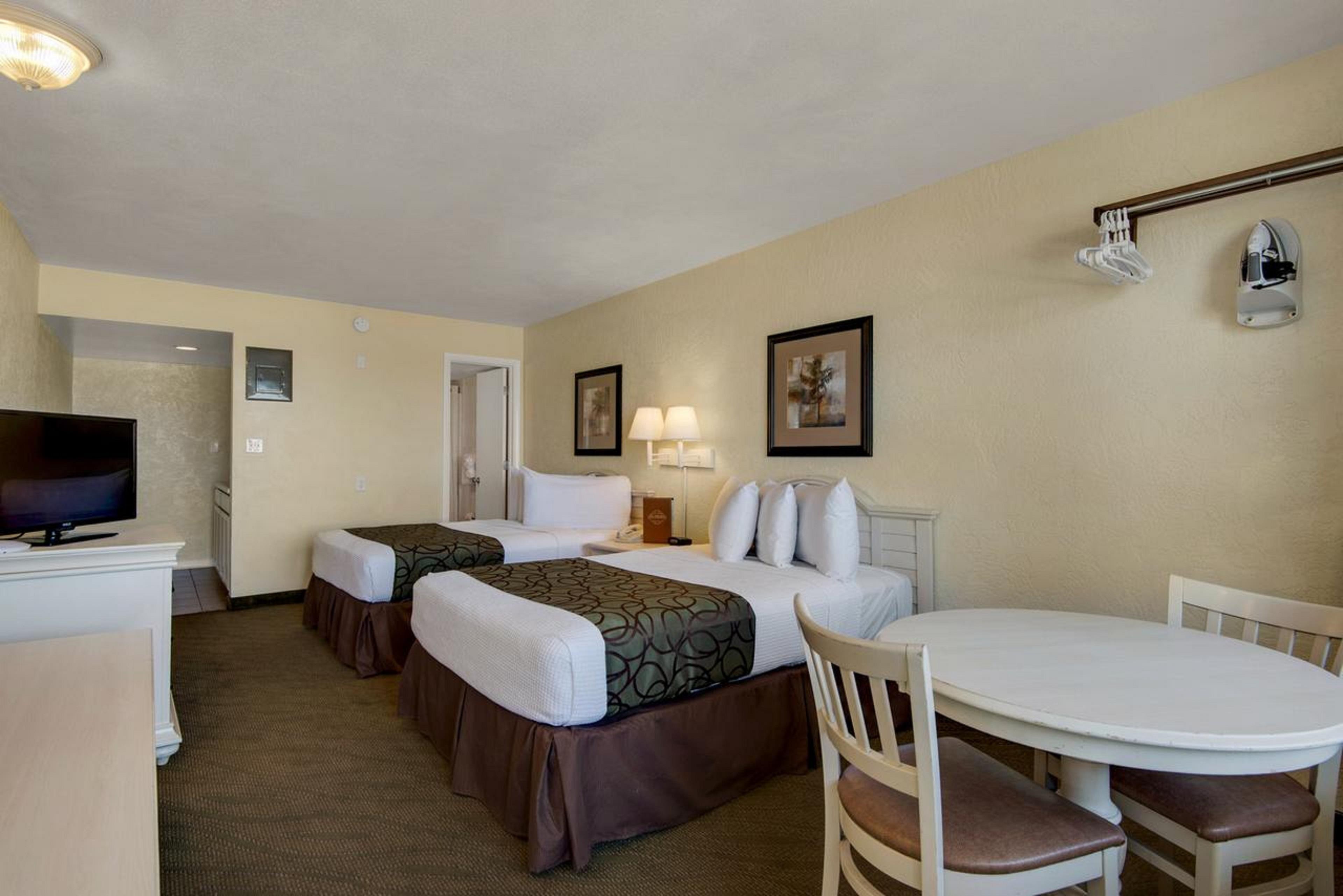 Ramada By Wyndham Panama City Beach / Beachfront Kültér fotó