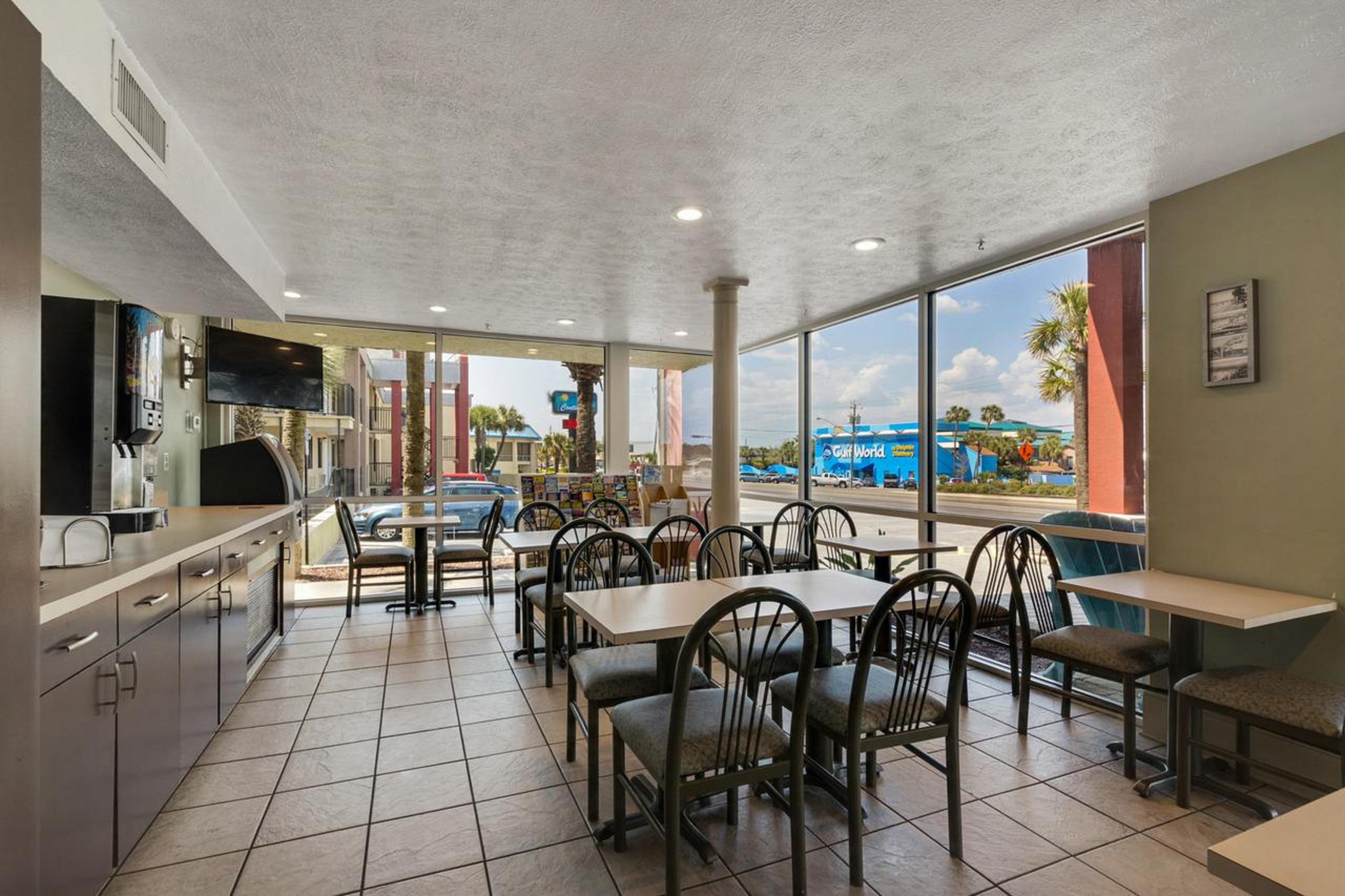 Ramada By Wyndham Panama City Beach / Beachfront Kültér fotó