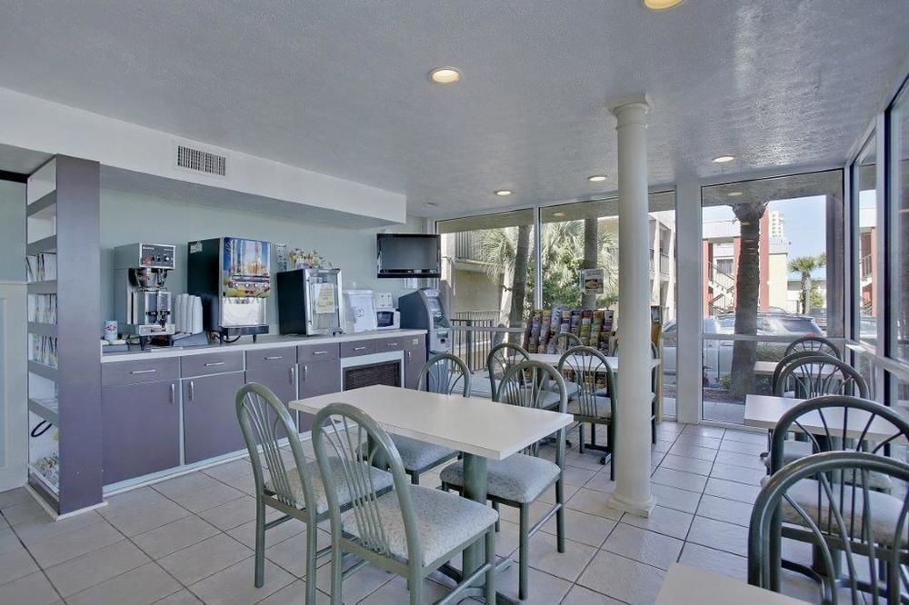 Ramada By Wyndham Panama City Beach / Beachfront Kültér fotó